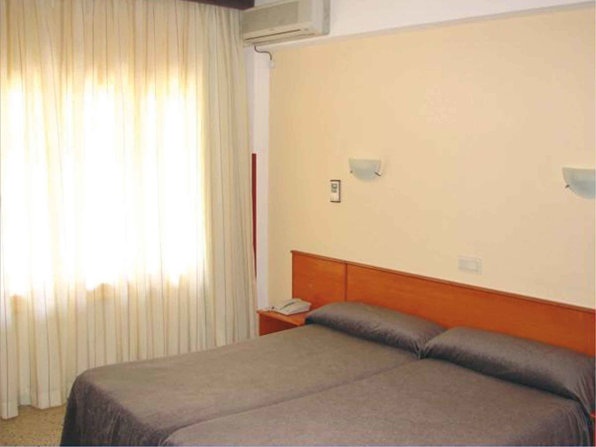Hotel Teremar Бенидорм Экстерьер фото